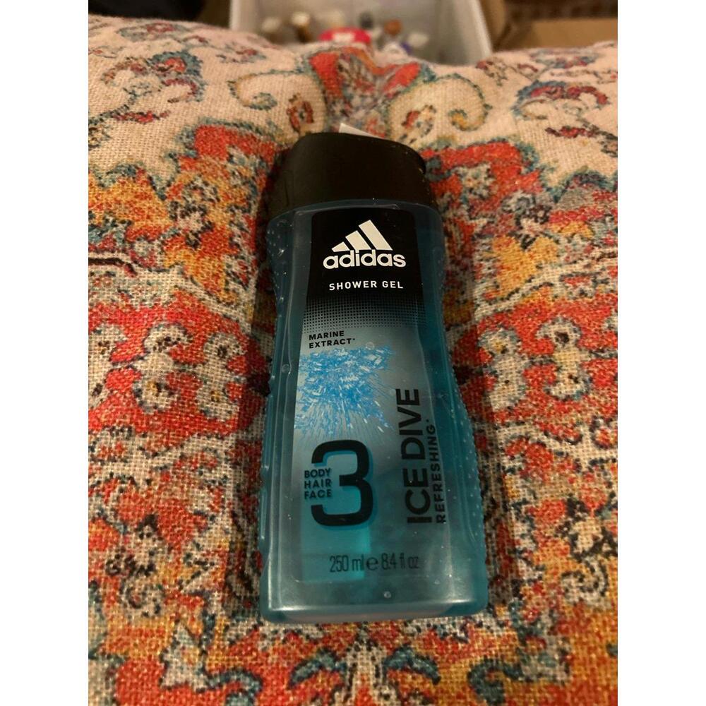D126  Adidas ice dive 8.4 oz rare shower gel 3 in 1